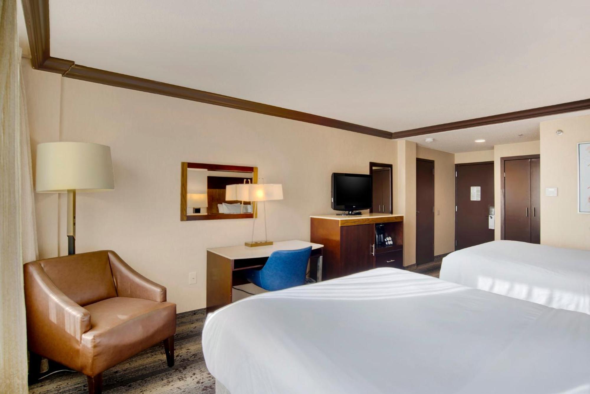 Crowne Plaza Hotel Harrisburg-Hershey By Ihg Екстериор снимка