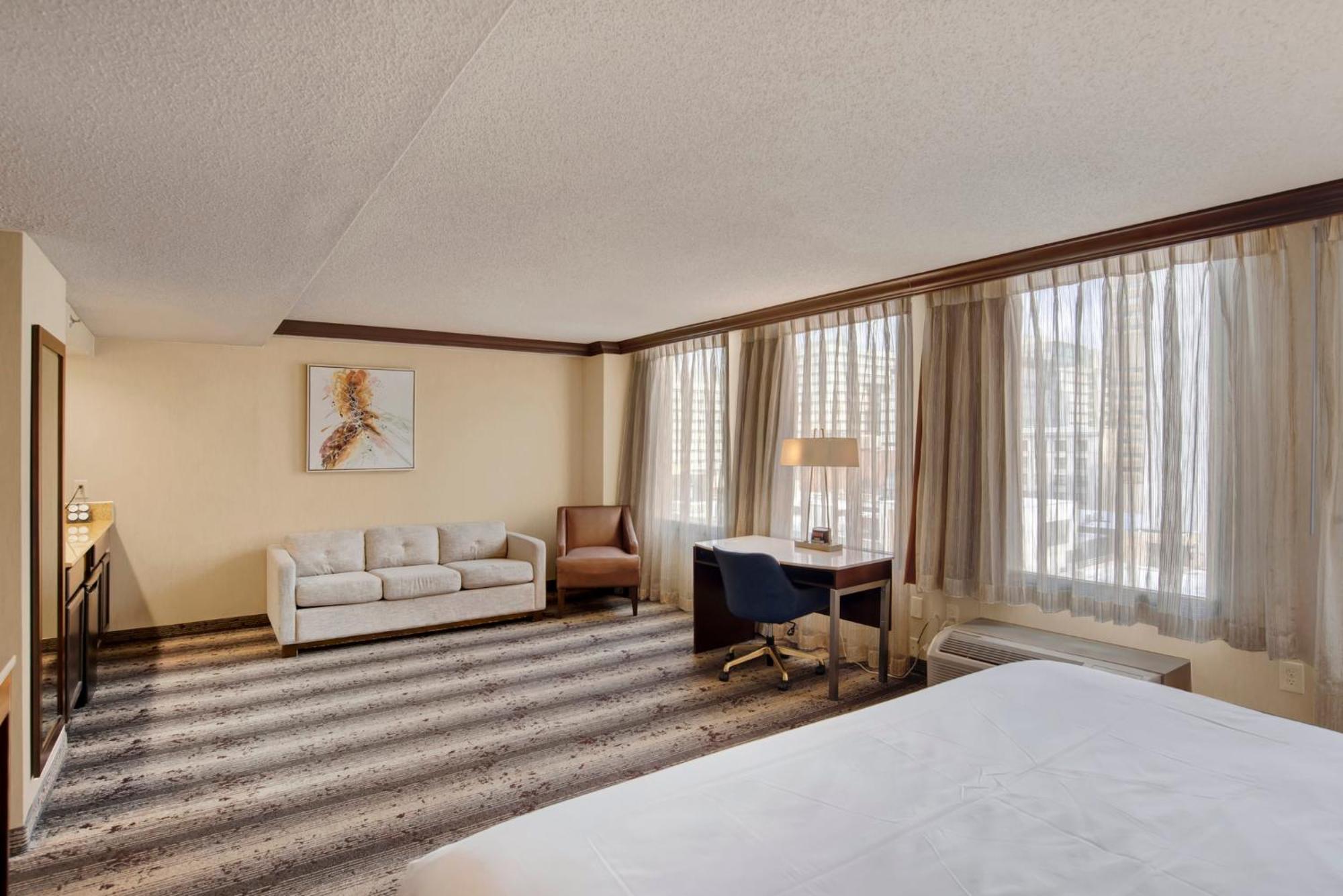 Crowne Plaza Hotel Harrisburg-Hershey By Ihg Екстериор снимка