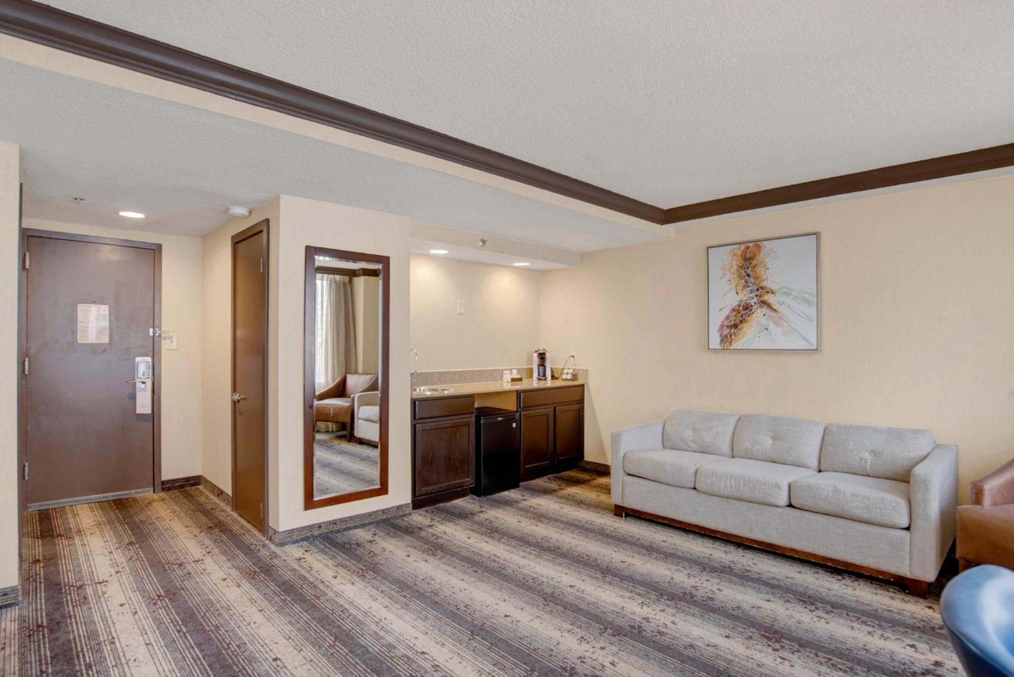 Crowne Plaza Hotel Harrisburg-Hershey By Ihg Екстериор снимка